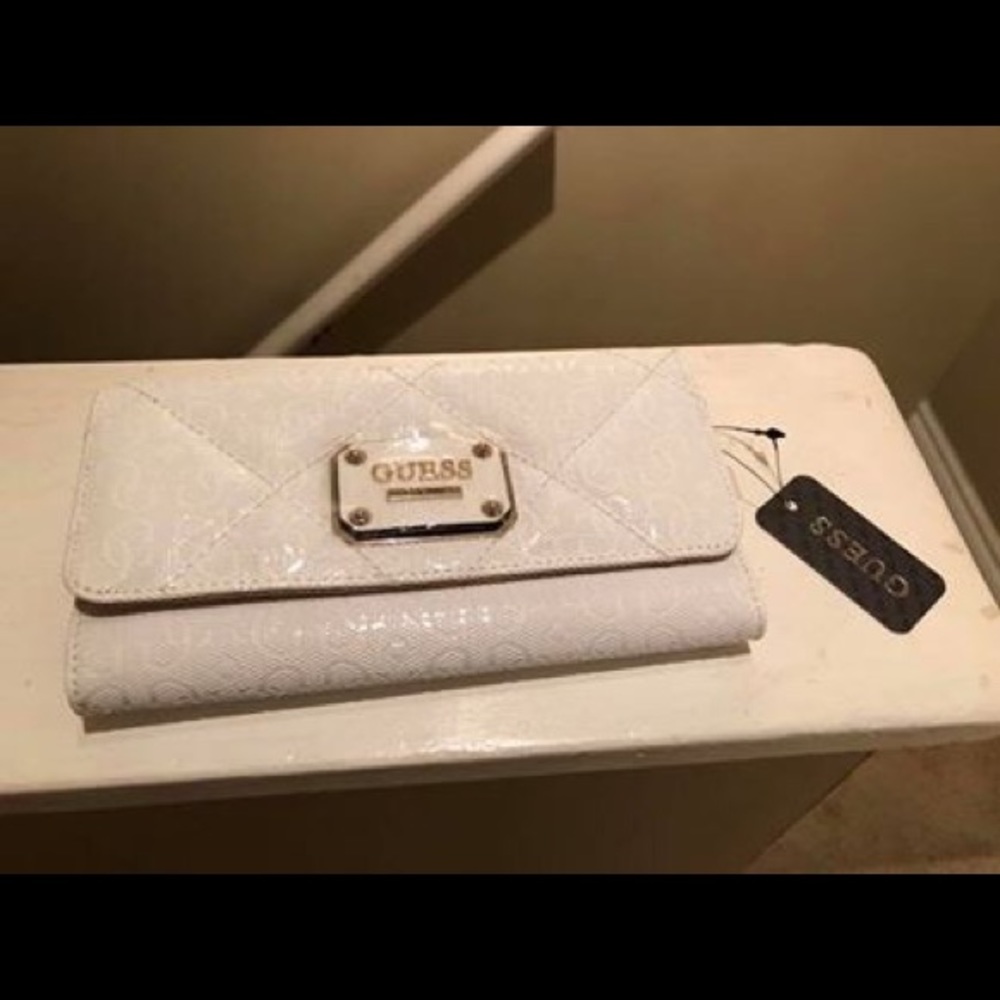 Guess Wallet